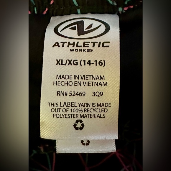 Athletic Works Shorts XL - Picture 3 of 5